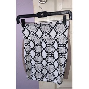 Snake print bodycon skirt
